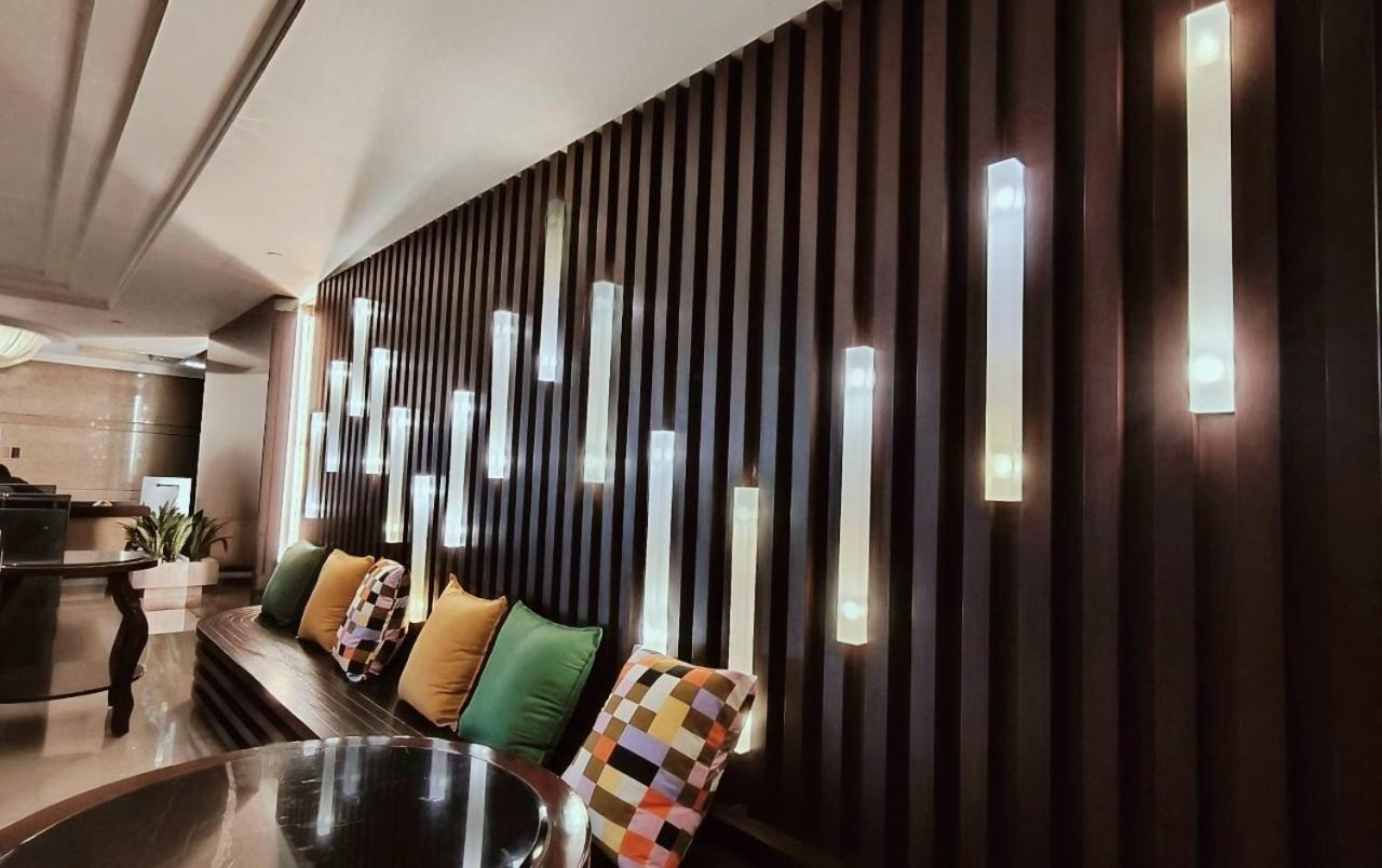 S Aura Hotel Taipei Exterior foto